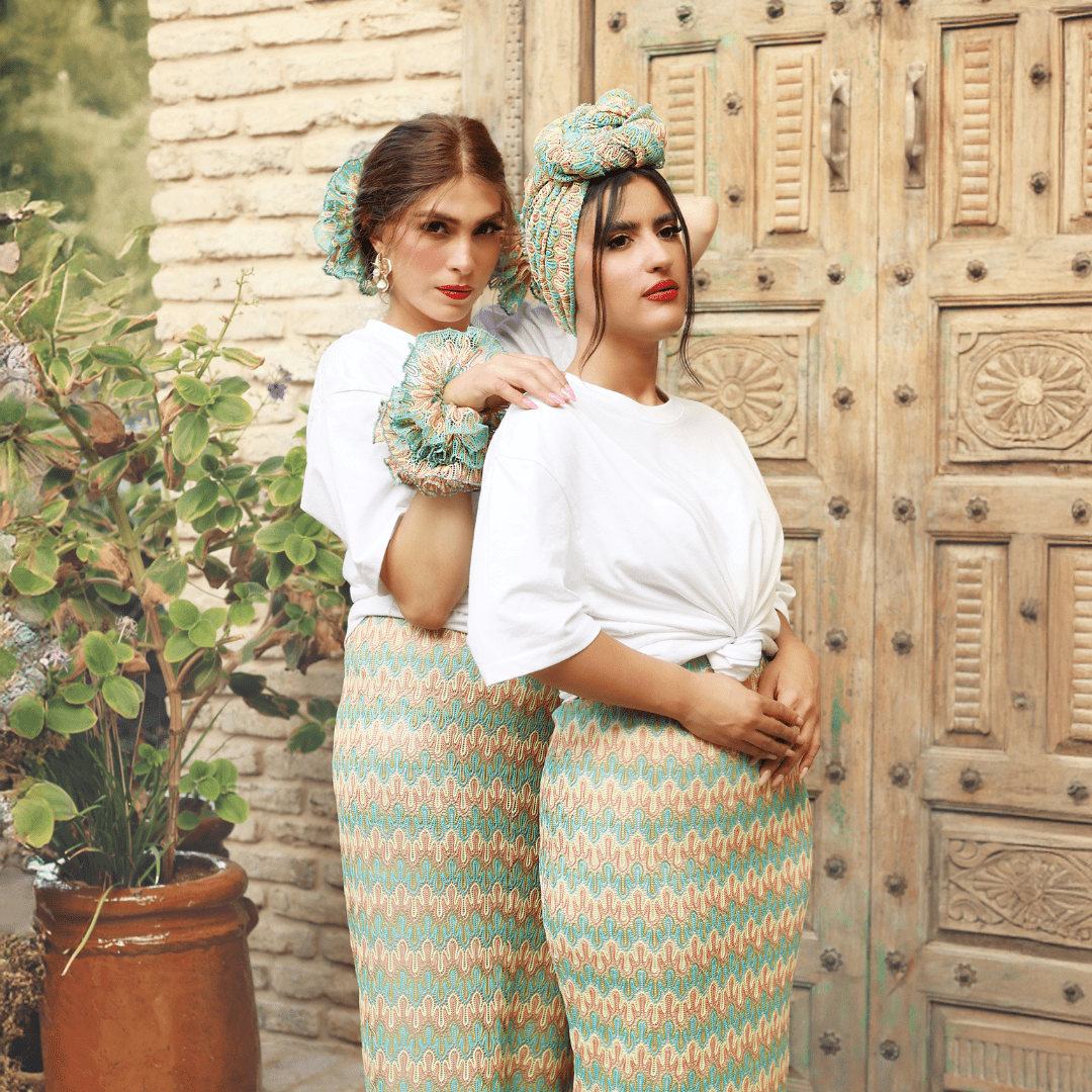 סט חצאית קרושה עם גומייה תואמת – פסטל טרופי 1